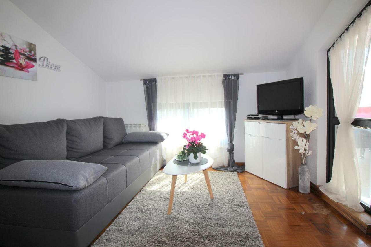 Apartments Vista Porec Exterior photo